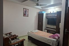 A quiet room to relax stay or fun, Delhi