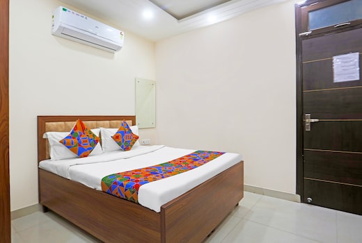 FabHotel The Hide Away