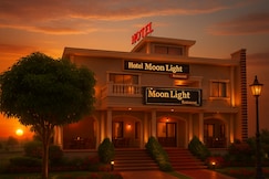 Hotel Moonlight & Restaurant, Vidisha