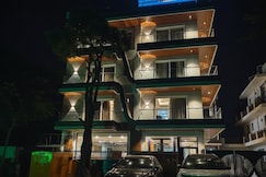 Royal Raven Hotel & Banquet Greater Noida Nearby India Expo Centre & Mart, Greater Noida