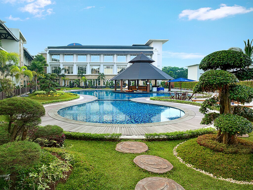 Swiss-Belhotel Borneo Banjarmasin - Tap to explore photos