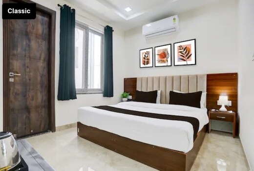 Hotel Courtyard Villa