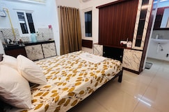 Stylish cozy Studio near Chettinadu Hospital, Chennai