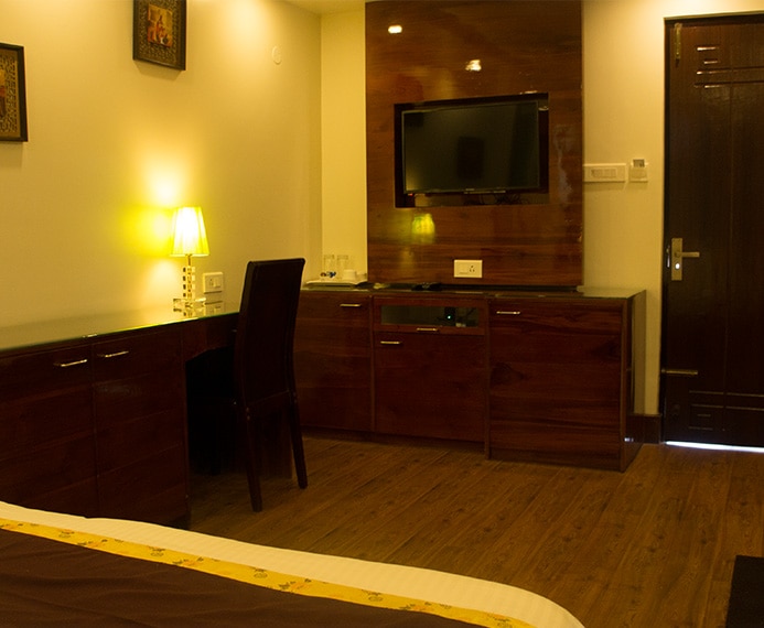 The Yakha Retreat and Spa - Tap to explore photos
