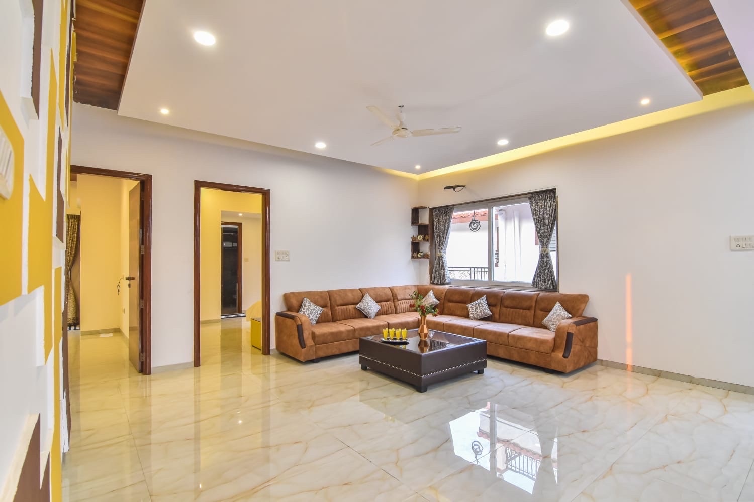 Lonavilla Stay | Luxurious 4BHK Villa With Pool - Tap to explore photos