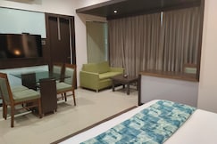 Hotel Mumbai House Thane, Thane