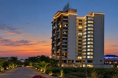 Hotel Vaishnavi Heights, Solapur