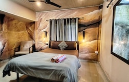Den Rooms