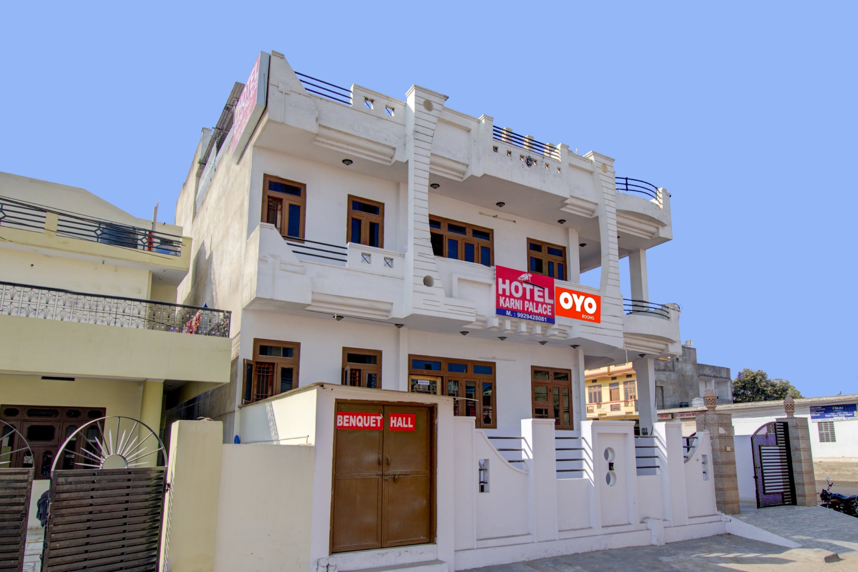 Hotel O Karni Palace - Tap to explore photos