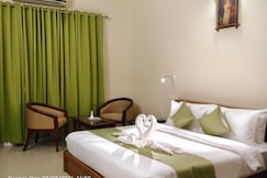 Arya International, Cochin