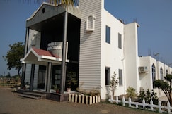 Hotel Crown Castle, Narsinghpur