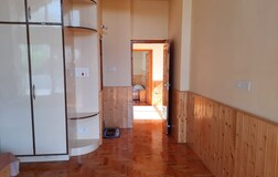 Private Deluxe Room with mountain view from bedroom window