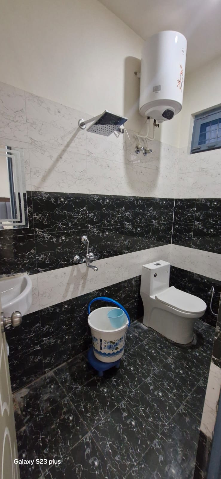 Viraj home stay - Tap to explore photos