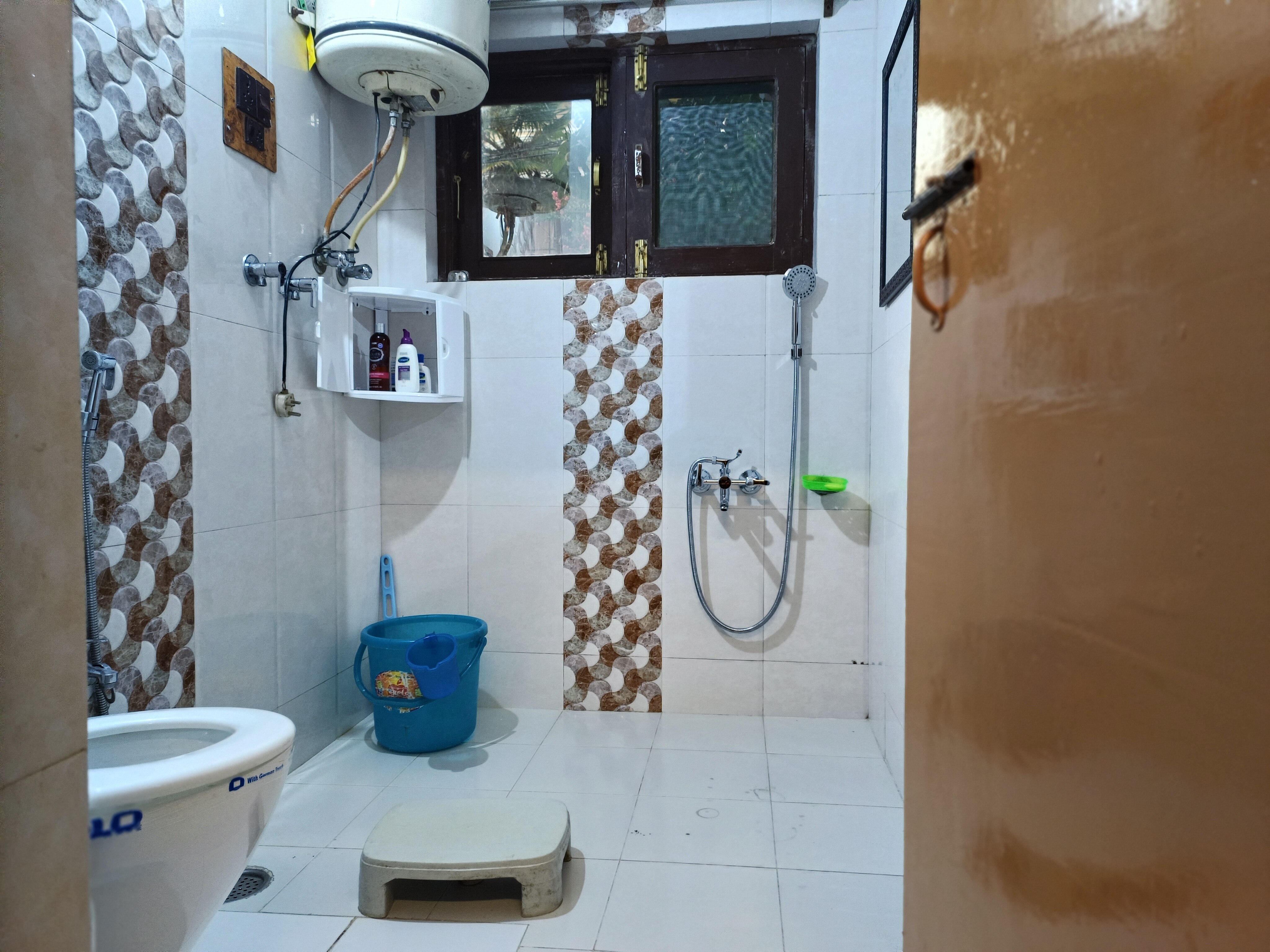 Stay with Ranu - Tap to explore photos