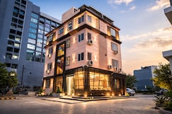 Signum CityScapes SKY Boutique Hotel, Indore