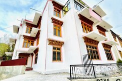 The puma house, Leh