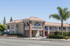 Days Inn by Wyndham Downey, Los Angeles