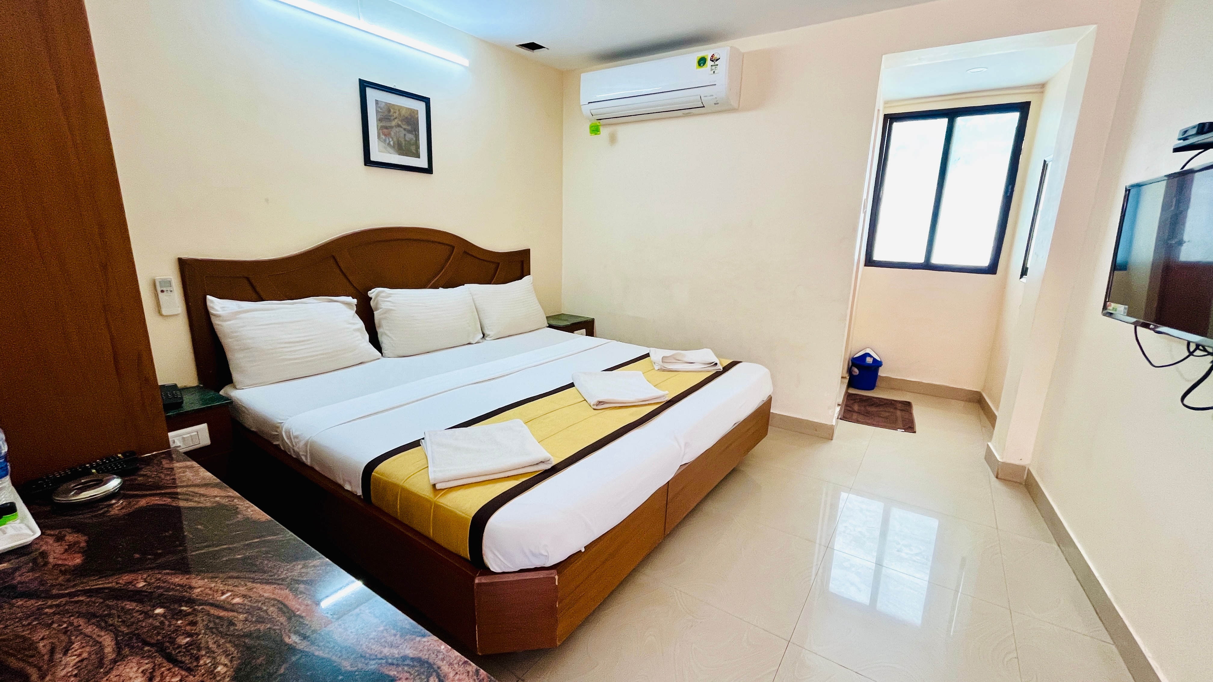HOTEL ANNAPOORNA RESIDENCY - Tap to explore photos