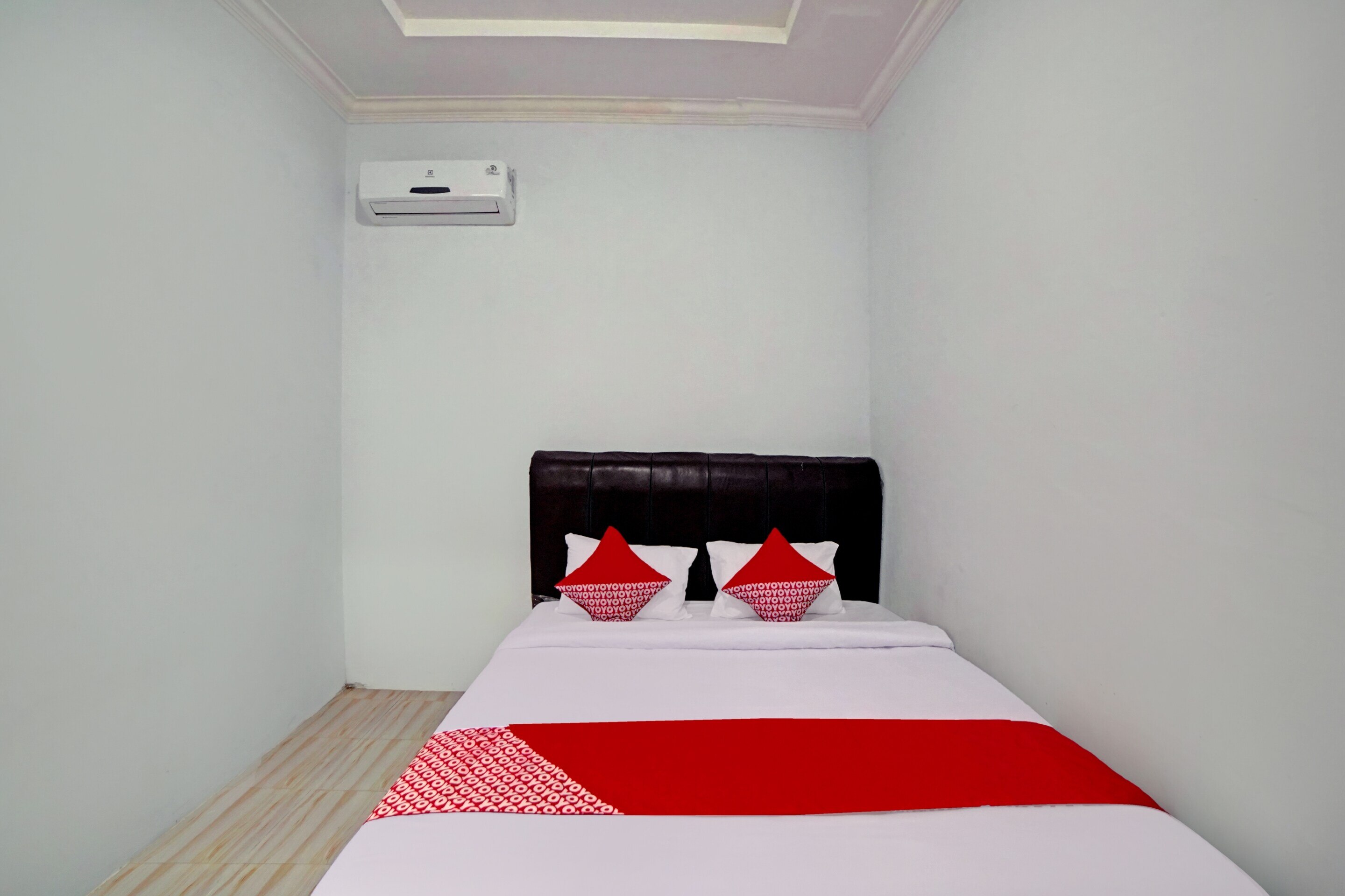 OYO 90503 Madina Residence Syariah - Tap to explore photos