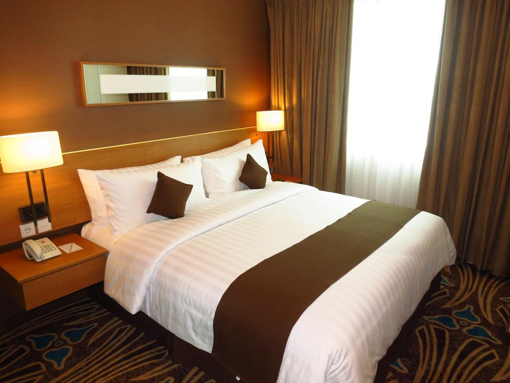 Aston Solo Hotel - Tap to explore photos