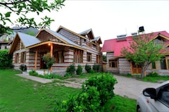 Sartaj AJ Cottage', Manali