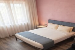 Hotel Four Square, Lucknow