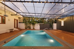 Airavati Villa Pool by StayJade 1hr E city, Denkanikota