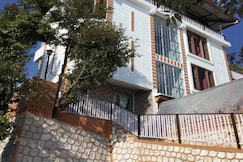 House in the Oaks, Mussoorie| Hill-view Rooms, Mussoorie