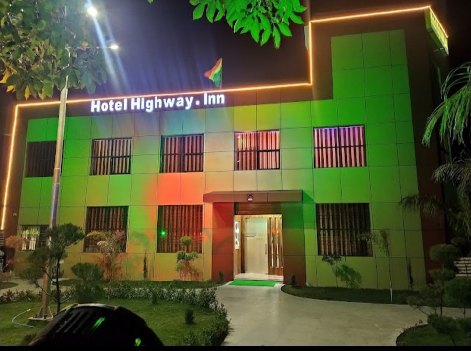 Hotel Highway inn - Tap to explore photos