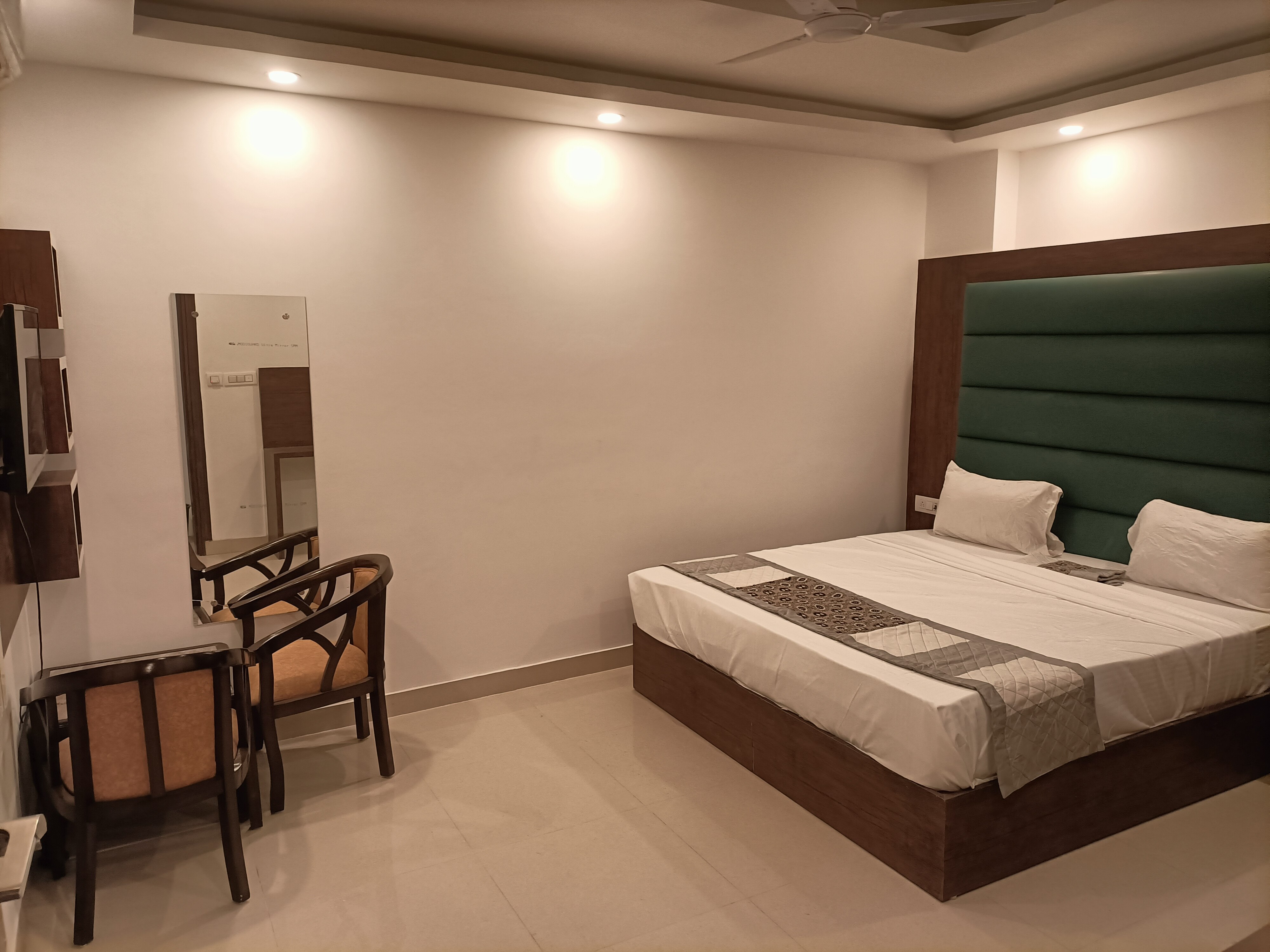 Hotel Asian Blue Delhi - Tap to explore photos