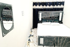 The Sacred Stay, Varanasi