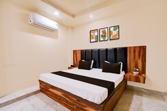 Hotel O Shree Krishna Palace, Lucknow