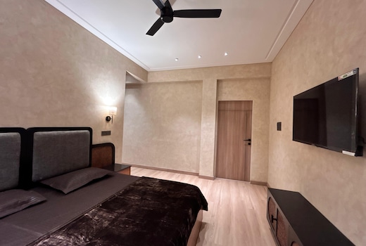 Hidden Gem by La Cassa(3bhk), sector 69