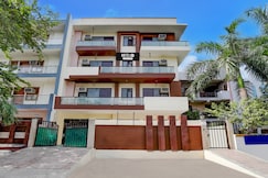 Collection O Sector 70 Noida, Noida