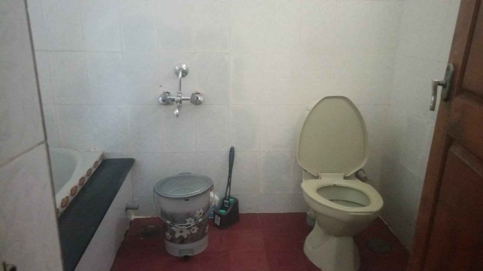 Raaha Luxury Home Stay - Tap to explore photos