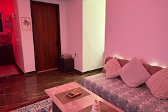 Tiger's den, Rishikesh