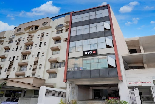 Super OYO Hotel O Wamson
