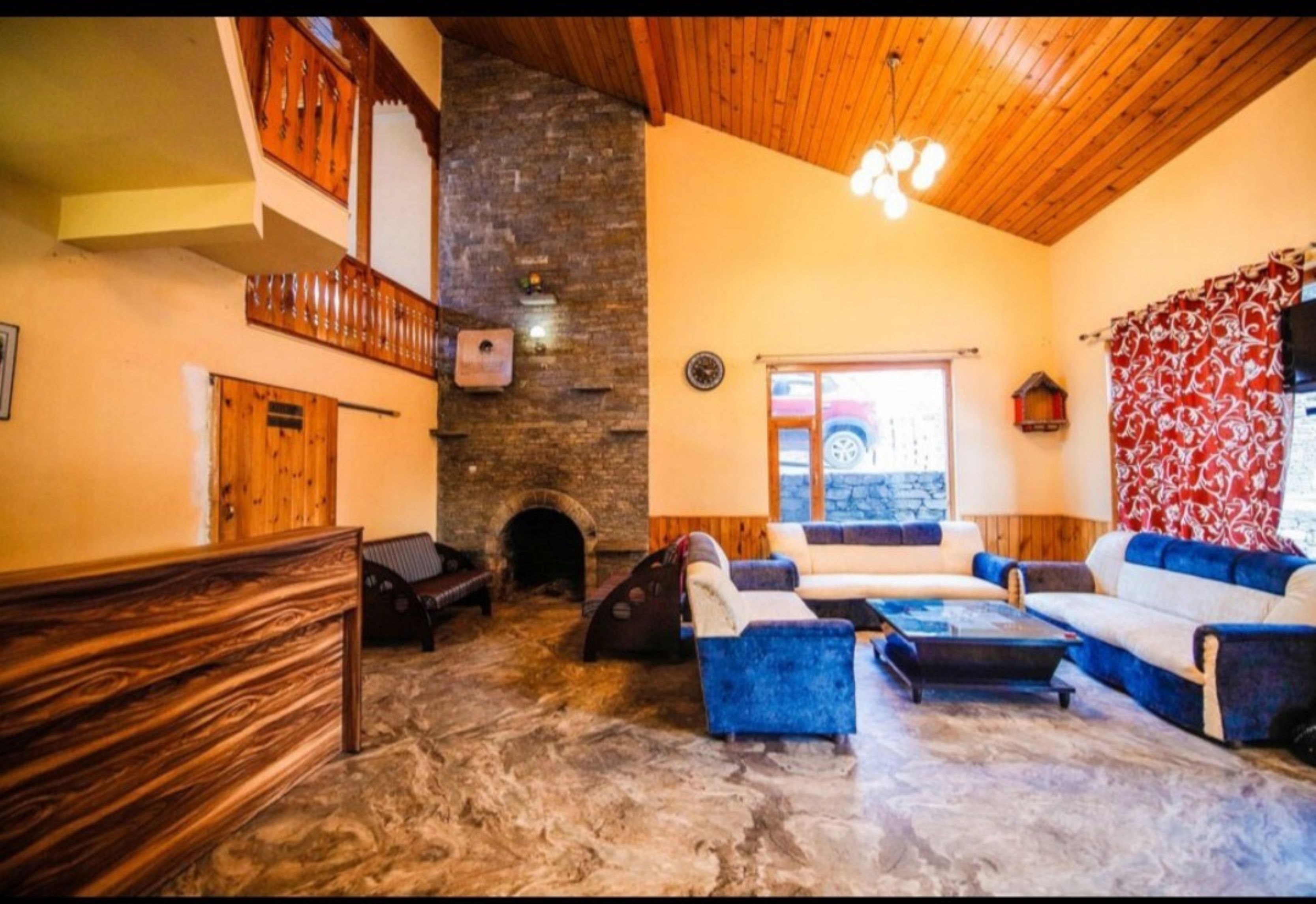 NERY's COTTAGE THE MOUNTAIN TRACKERS - Tap to explore photos