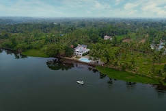 Riveria portico| 6BHK Private Pool Riverview Villa, Cochin