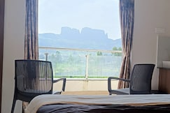 Hotel bramha vieew, Daman