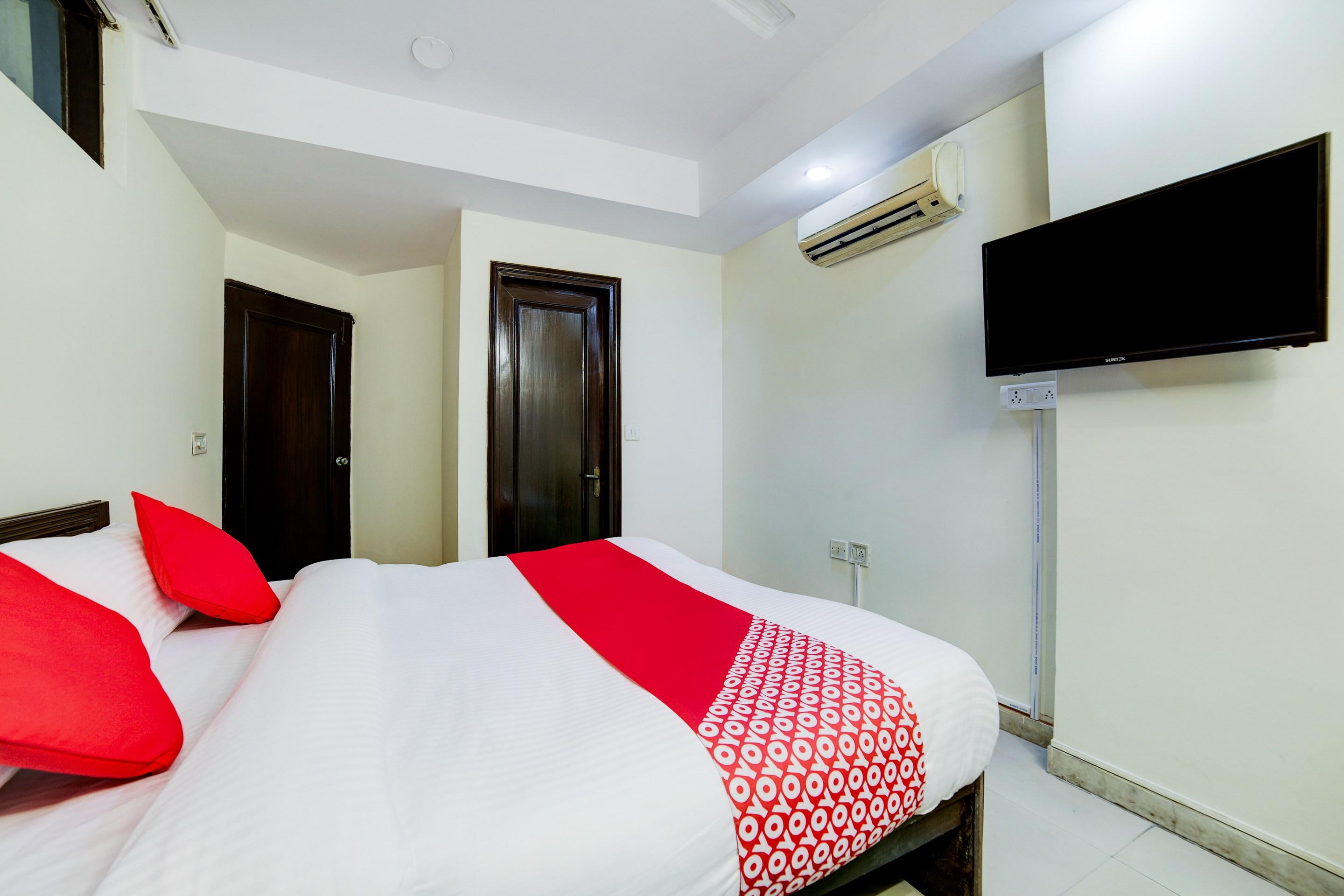 Hotel O Townhouse South Valley - Tap to explore photos