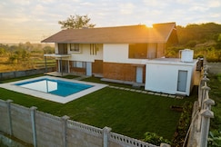 StayLeisurely The Flint House 3BHK, Murbad, Murbad