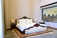 Hotel Dayal Gateway, Lucknow