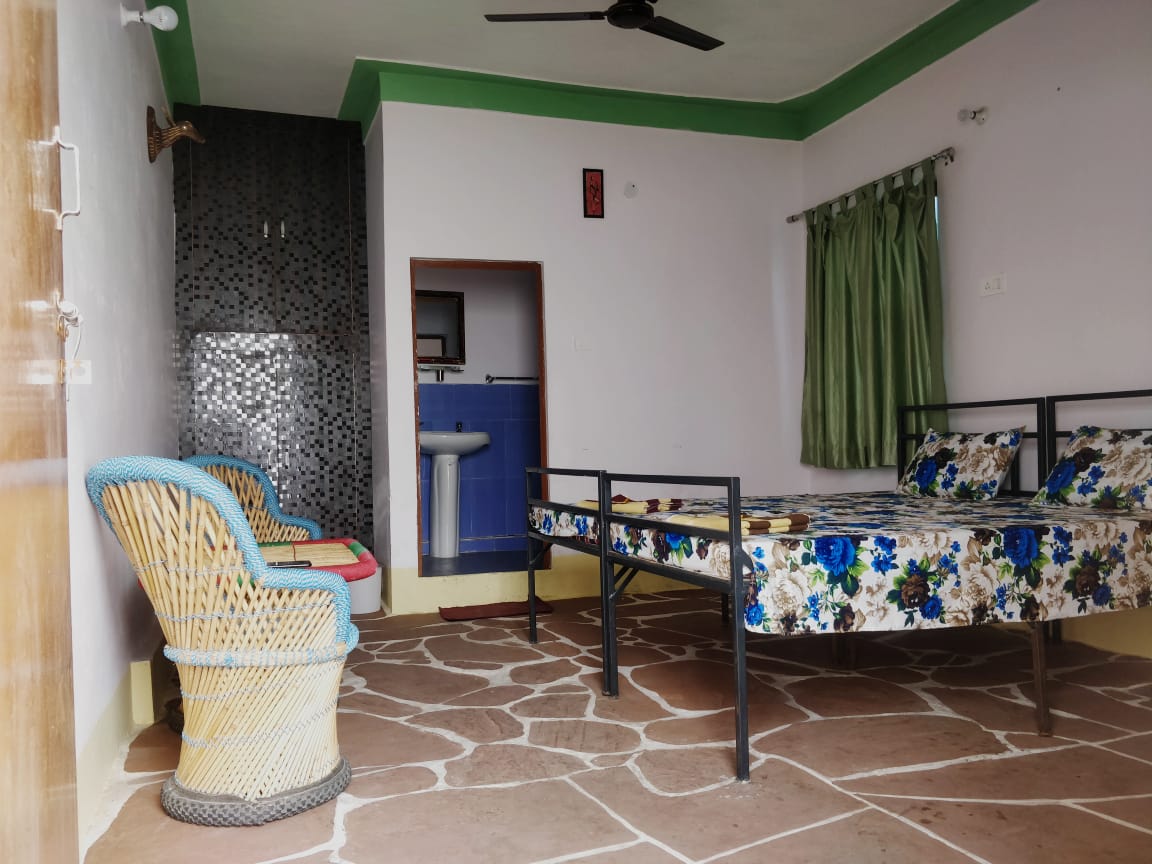 The Ghughuti Himalayan Homestay | Hill-view Rooms - Tap to explore photos