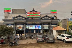 Vybhava Deluxe Boading & Lodging, Ranebennuru