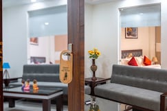 Lodgers 1BHK APT's @GolfCourse/CyberCity, Gurgaon