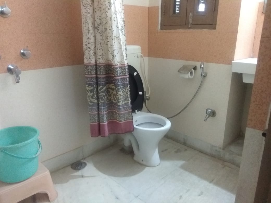 Sai Deep Guest House - Tap to explore photos