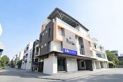 FabHotel Nexus, Indore