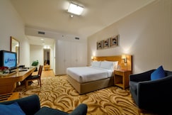 Oaks Liwa Heights Hotel Apartments, Dubai