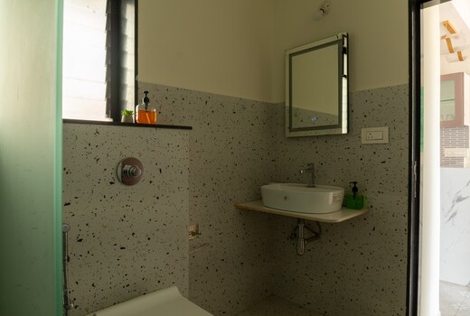 1BHK w pool near Candolim Baga beach  Calangute
